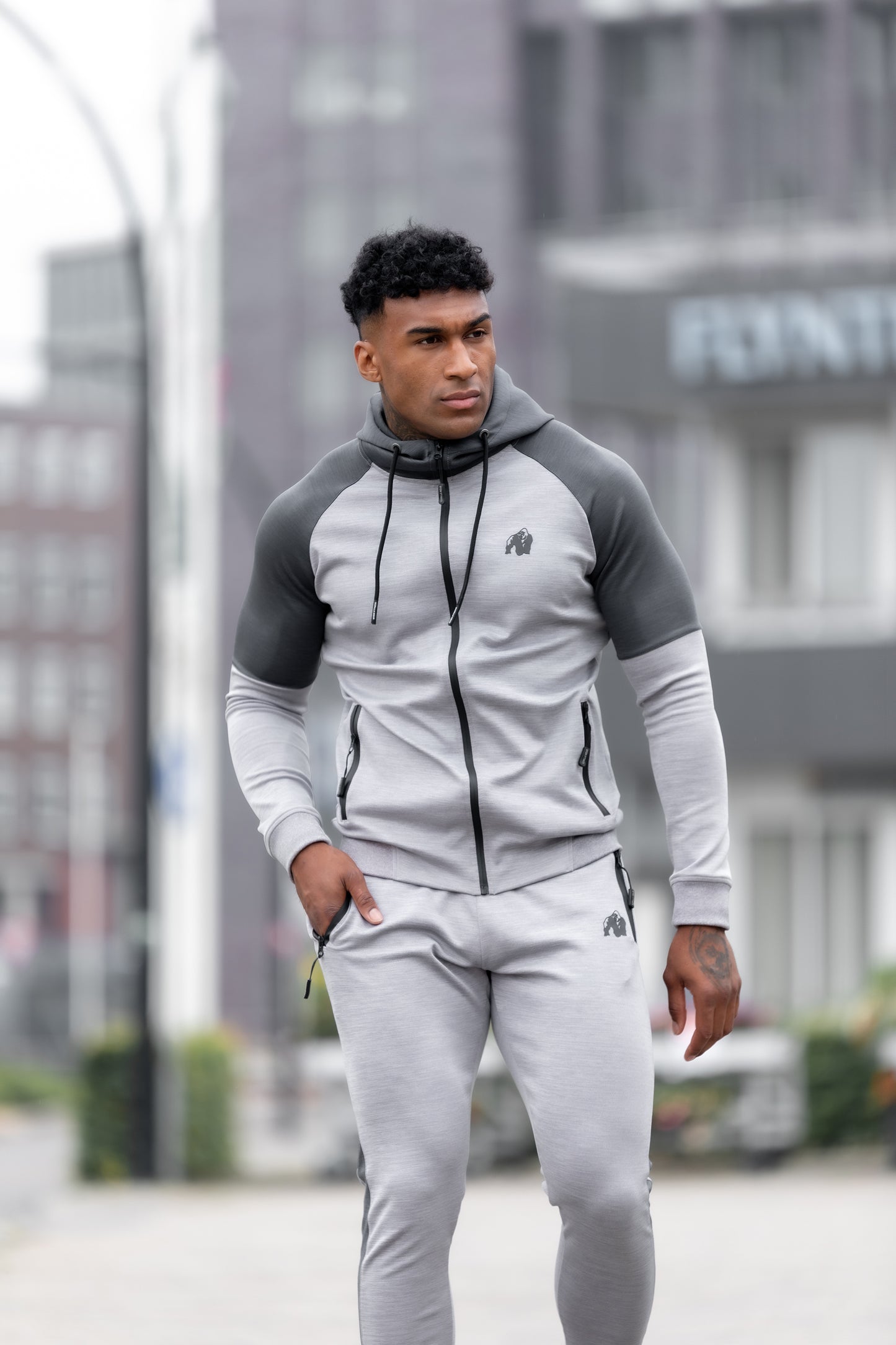 Gorilla Wear Sullivan Track Jacket, Svart