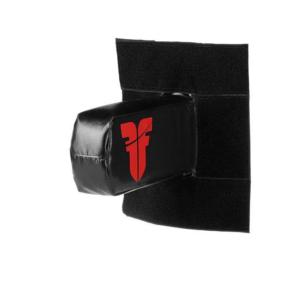 Fighter Arm Target M for Power Wall - svart/röd