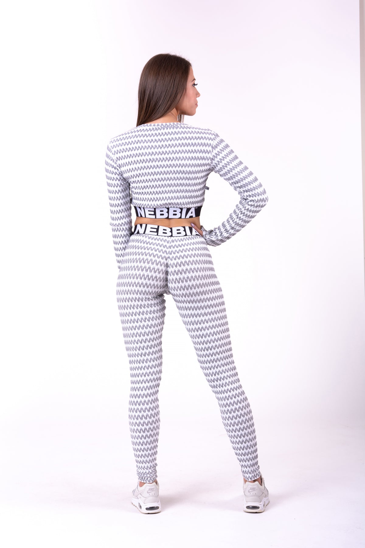 NEBBIA Boho 3D Pattern Crop Top, grå