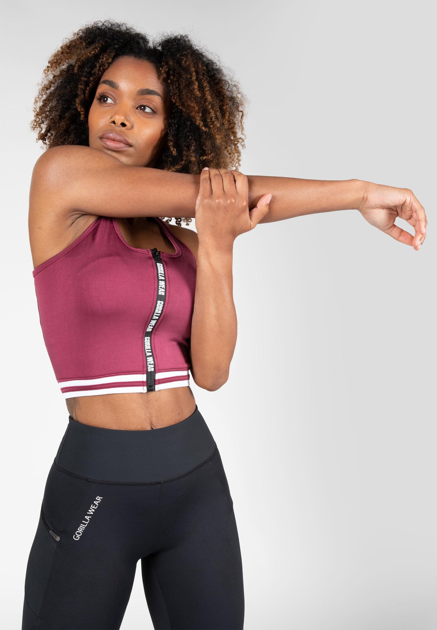 Gorilla Wear Mesa Zip Front Crop Top, röd