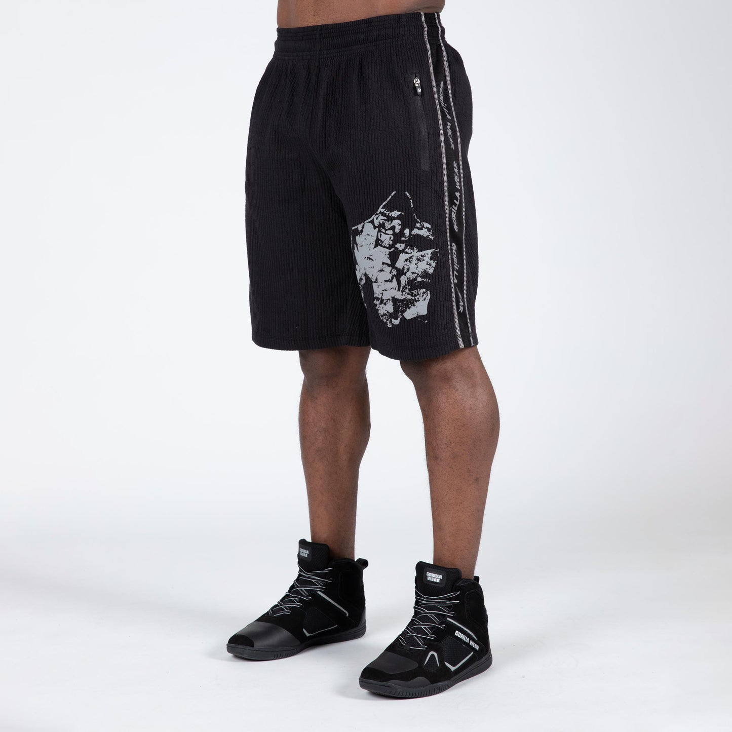 Gorilla Wear- Buffalo Old School Workout Shorts, svart/grå