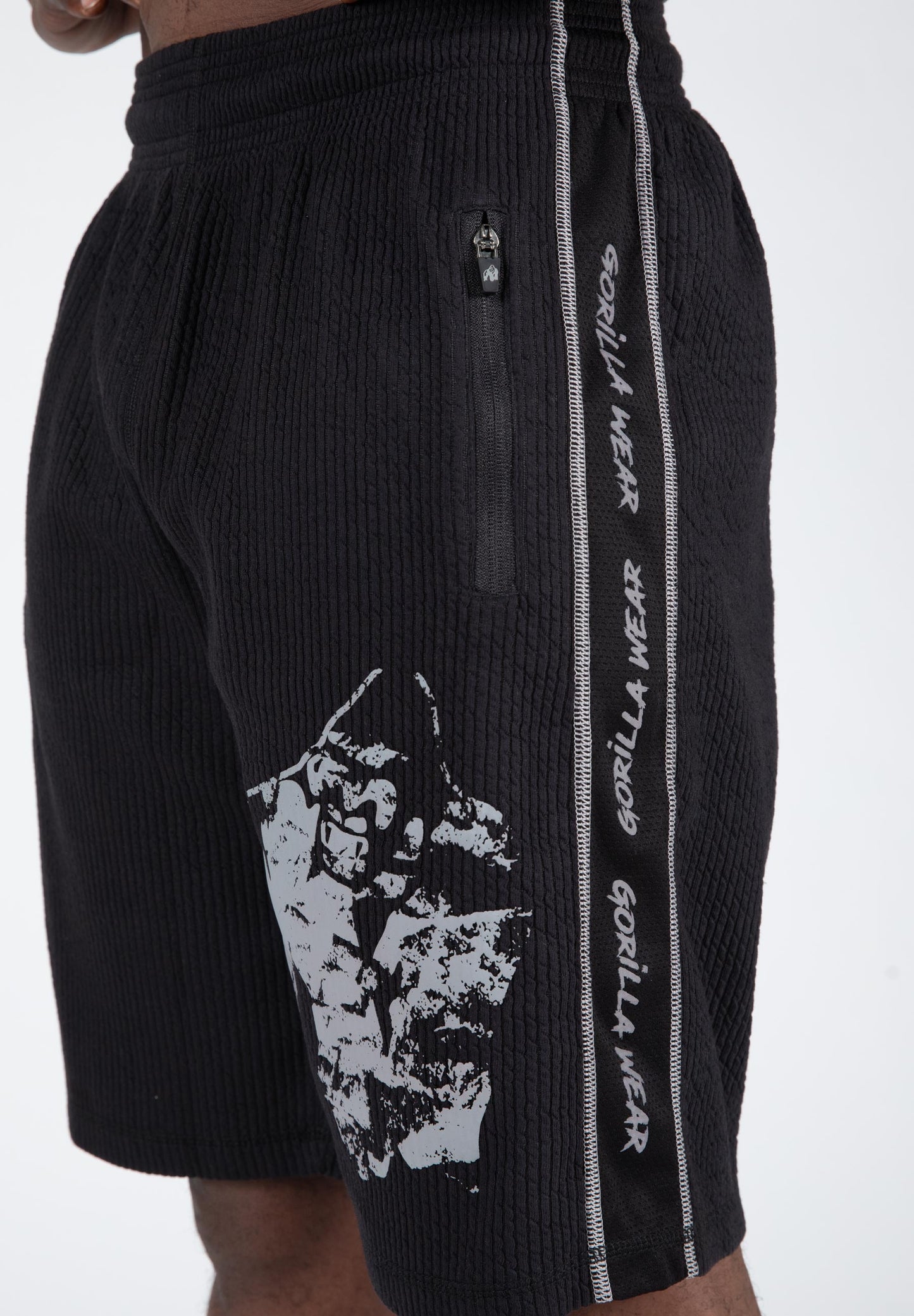 Gorilla Wear Buffalo Old School Workout Shorts, svart/grå